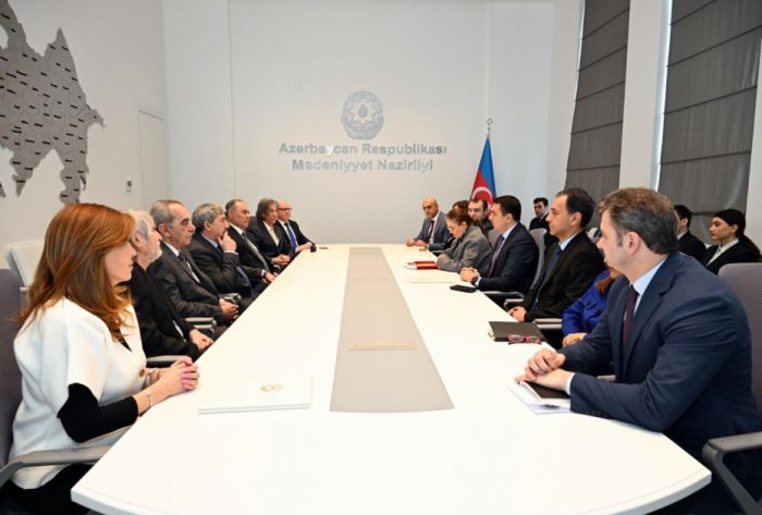 Bir qrup mədəniyyət xadimi Mədəniyyət Nazirliyinin Fəxri diplomu ilə təltif olunub Bir qrup mədəniyyət xadimi Mədəniyyət Nazirliyinin Fəxri diplomu ilə təltif olunub