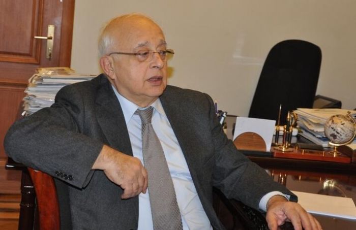 Heç vaxt yağmayacaq buludlar Heç vaxt yağmayacaq buludlar