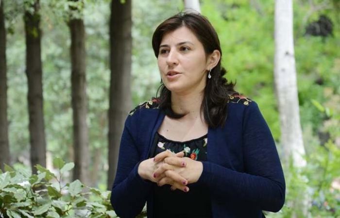 Sevinc ELSEVƏR - ŞEİRLƏR | Edebiyyatqazeti.az