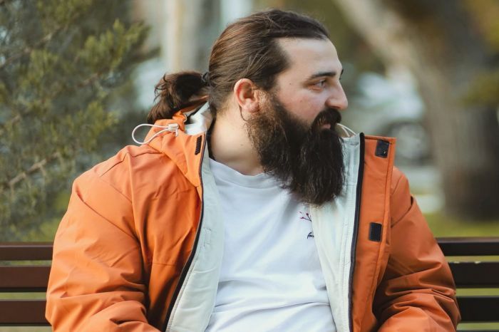 Dünyadakı ən pis adam, avokado israfı  və xəyanətin anatomiyası - Ömər XƏYYAM Dünyadakı ən pis adam, avokado israfı  və xəyanətin anatomiyası - Ömər XƏYYAM