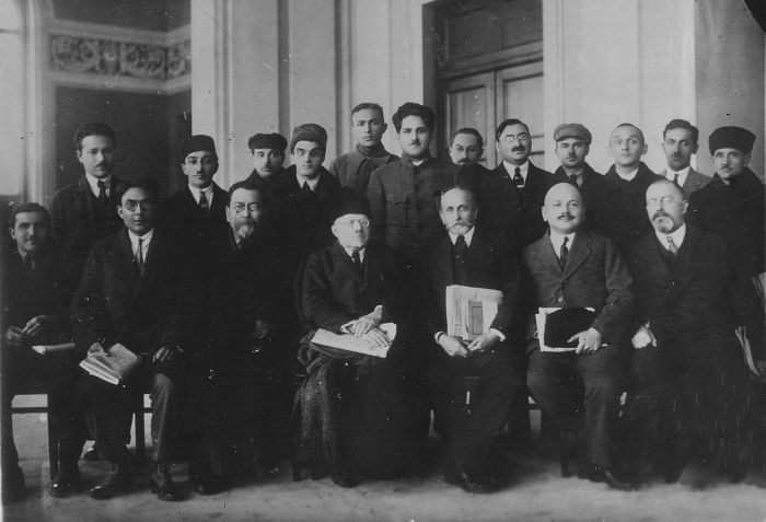 Birinci Türkoloji Qurultayda etnoqrafiya məsələləri - Nizami CƏFƏROV, Mahirə HÜSEYNOVA, Aysel QƏRİBLİ