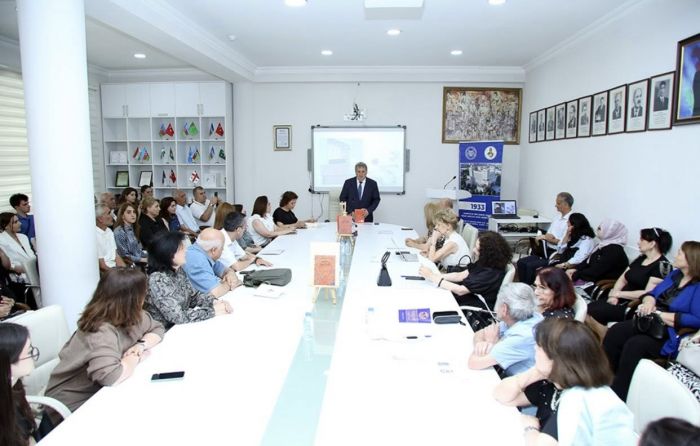 AMEA-da “Mifo-poetik və filoloji düşüncədə mif konsepsiyaları” adlı kitabın təqdimatı olub
