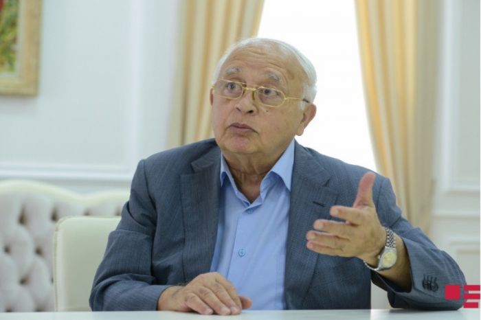 Xalq yazıçısı Elçin Əfəndiyev vəfat edib