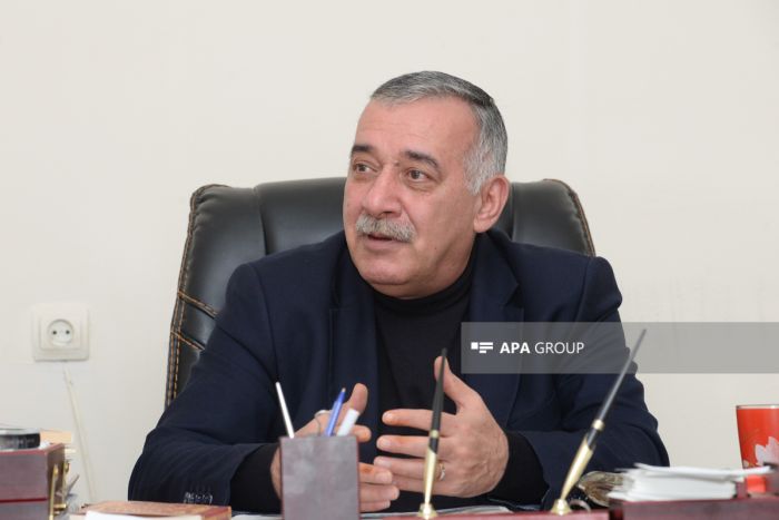 Biz tarix haqqında mücərrəd danışırıq, lakin kənardan görünən fakt başqadır... - Azər TURANla müsahibə