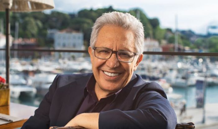 "Əhməd Cavadın şəxsiyyətinə və Azərbaycan ədəbiyyatına böyük hörmətim var" - Zülfü LİVANELİ