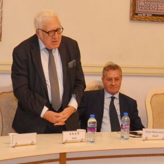 Azərbaycan Yazıçılar Birliyində “Dilimiz – kimliyimiz” mövzusunda ədəbi-ictimai müşavirə keçirilib