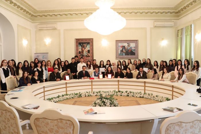 “Qəlb cəbhəsi” kitabı Bakı şəhərində təqdim olunub