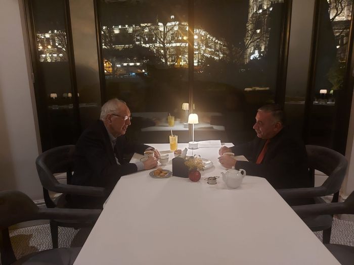 Hidayət: "Biz yalnız Səməd Vurğunun böyüklüyündən danışmalıyıq..." - MÜSAHİBƏ