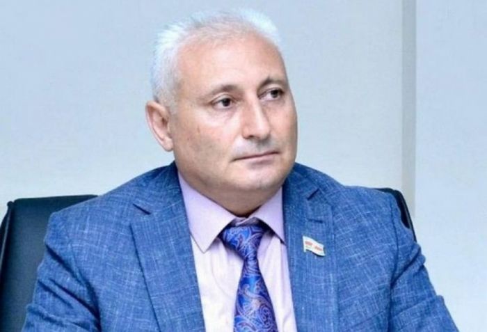 Ağrı dağı qədər uca, Tanrı dağı qədər hidayətli adam - Hikmət BABAOĞLU