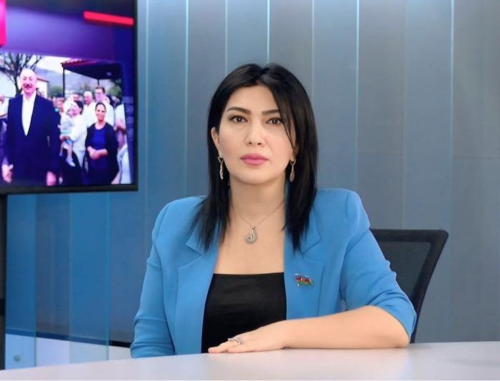 "Ruhun həndəsəsi" kimi yazılan şeirlər - Elnarə AKİMOVA - Elnarə AKİMOVA