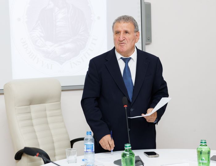 Ədəbiyyat İnstitutunun Elmi Şurasının iclasında rəqəmsallaşma və süni intellekt məsələləri də müzakirə olunub